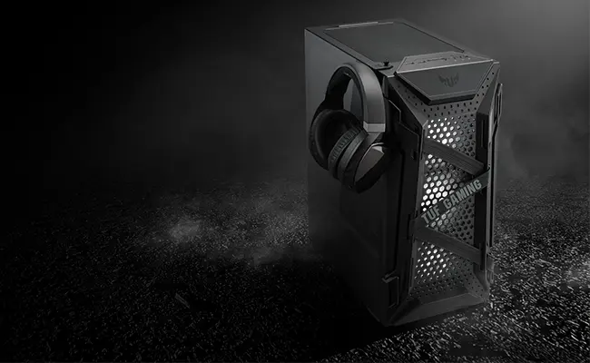 آویز هدفون بر روی کیس کامپیوتر TUF GT301 گیمینگ ایسوس
