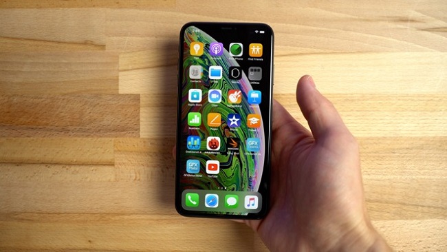 مقایسه آیفون X و XS
