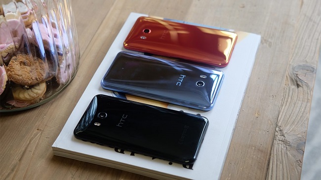 بررسی HTC U11