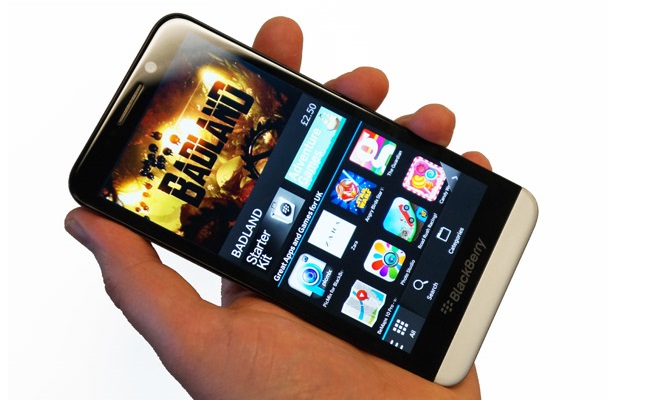 بررسی بلک بری Z30