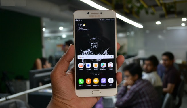 بررسی گلکسی C7 Pro
