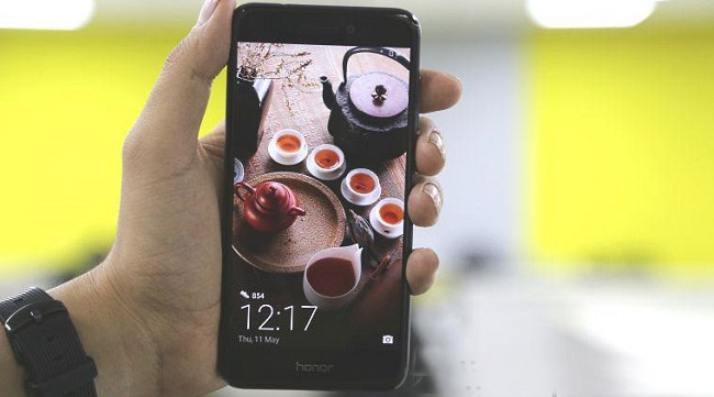 بررسی هوآوی آنر 8 لایت