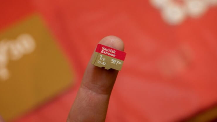 کارت حافظه معرفی شده در MWC:کارت حافظه ۱ ترابایت میکرواس‌دی SanDisk