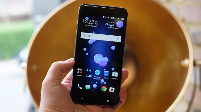 بررسی HTC U11