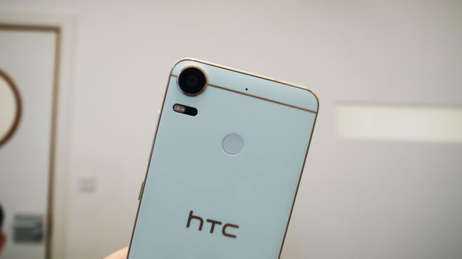 بررسی HTC Desire 10 Pro