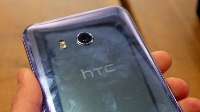 بررسی HTC U11 (اچ تی سی یو 11)