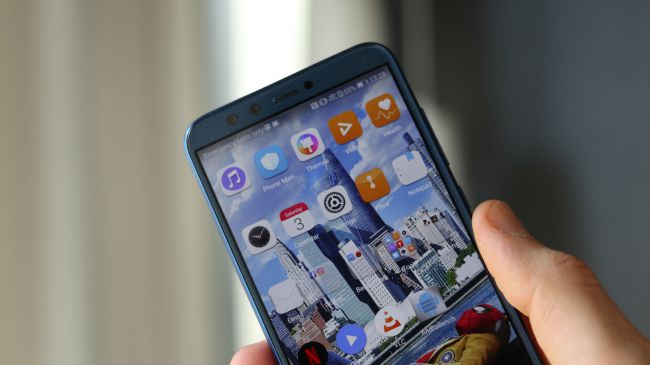 بررسی هوآوی Honor 9 Lite 