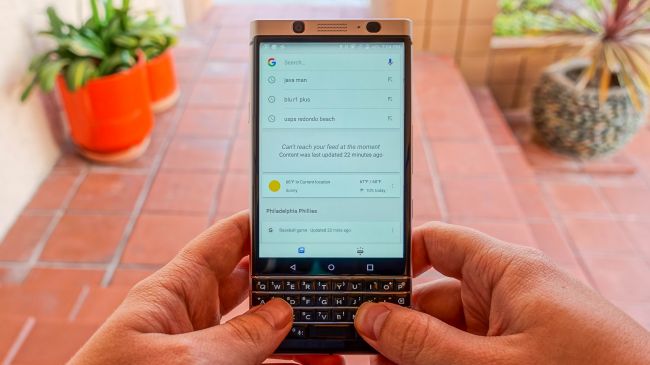 نقد و بررسی BlackBerry Keyone