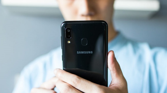 بررسی رم و پردازنده Samsung Galaxy A20
