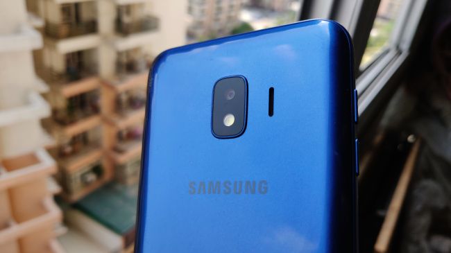 بررسی گلکسی جی 2 کور سامسونگ (Samsung Galaxy J2 Core)
