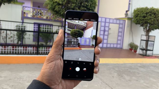  بررسی Galaxy M20 