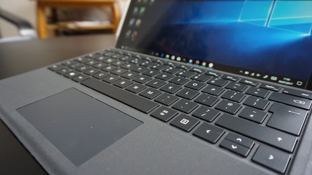 بررسی Microsoft Surface Pro 2017