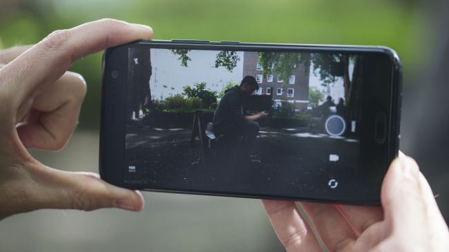 بررسی HTC U11