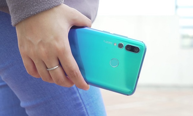 بررسی Huawei Nova 4